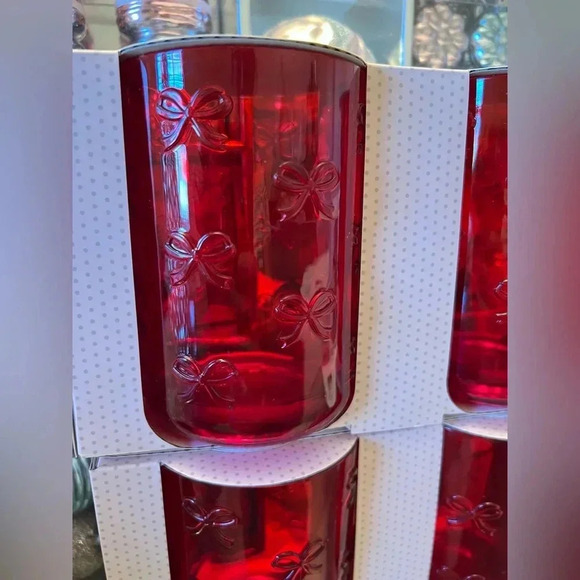 Cupcakes and Cashmere Elegant Red Bow Glass Set of 2 total of 4 - Picture 3 of 3